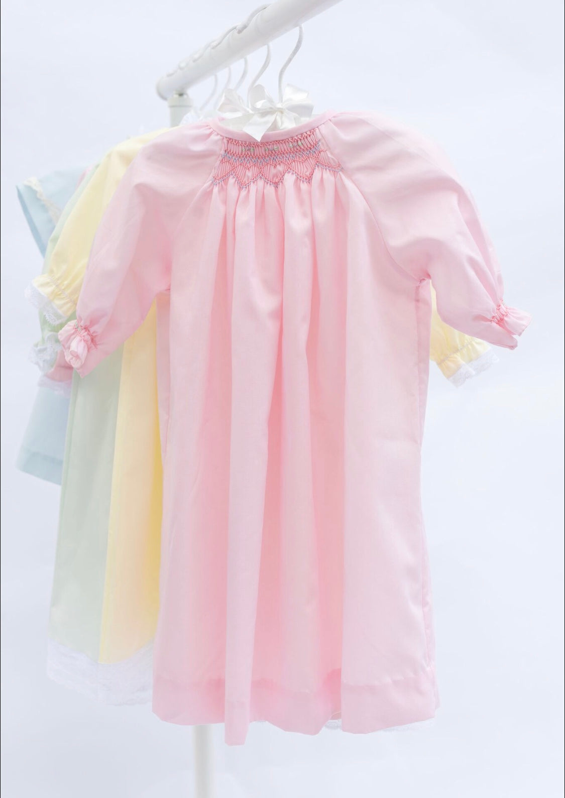 Do Say Give Girls Hand Smocked Heart Daygown